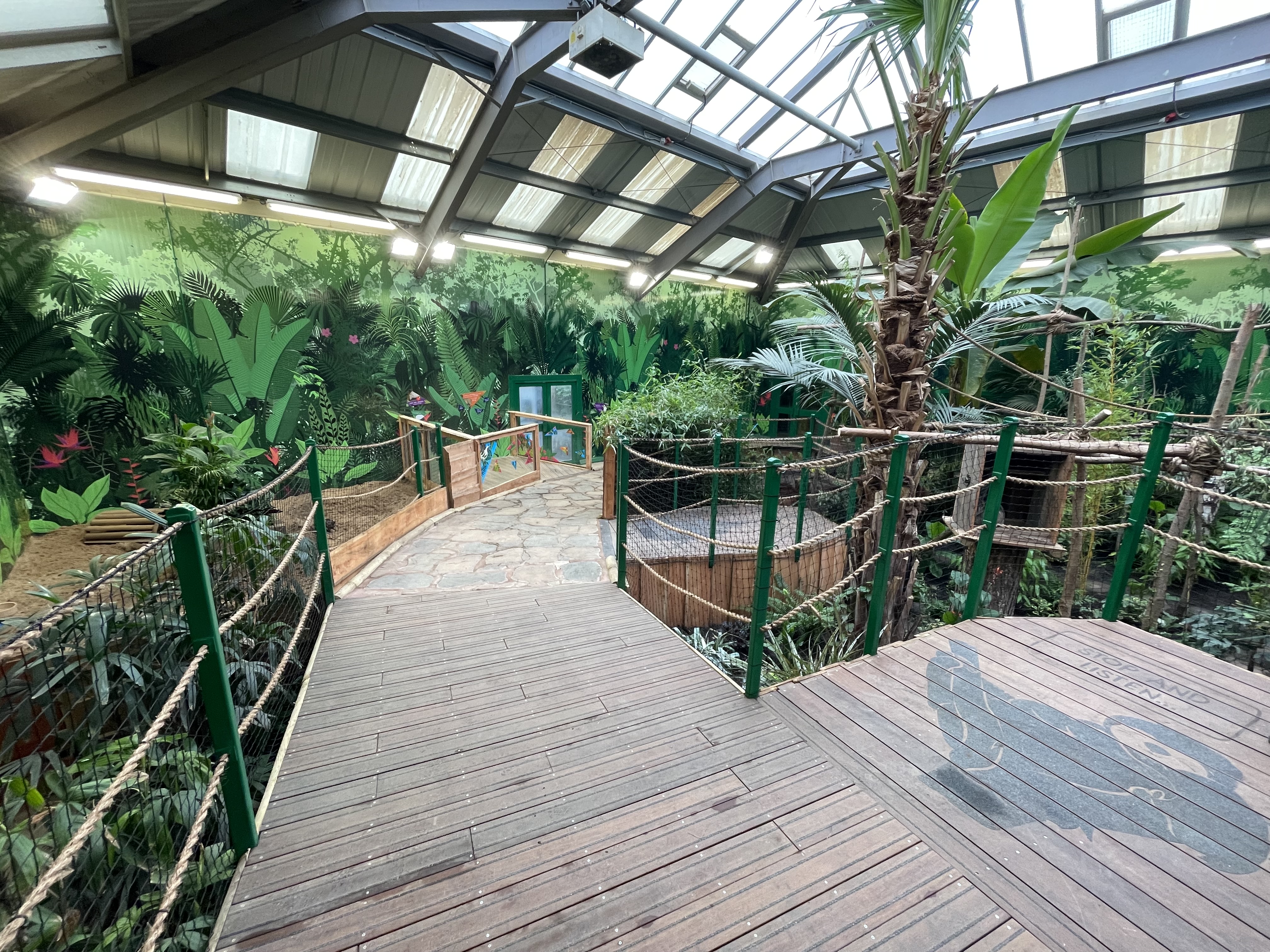 Anti-Slip Bamboo Decking for Zoo's Sloth Enclosure